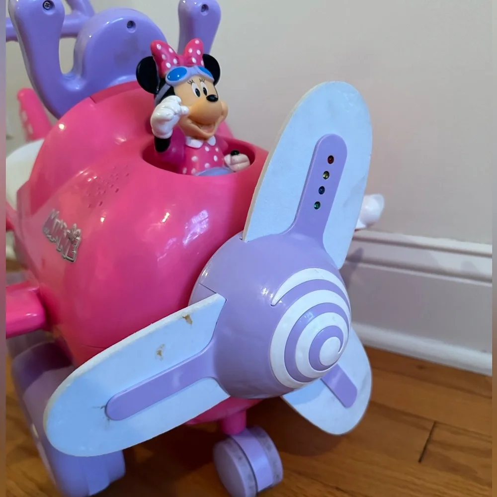 Deluxe Minnie Mouse Plane Activity Ride-On Toy Car with Lights and Sounds